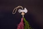 Chinese White Hardstone Pendant met Tibetaanse motieven, 20e