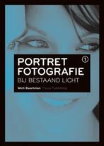 Portretfotografie I bij bestaand licht 9789078811206, Boeken, Verzenden, Zo goed als nieuw, Mich Buschman