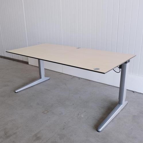 Ahrend Four Two Elektrisch zit-zit bureau - 160x80cm - Ahorn, Huis en Inrichting, Bureaus, Bureau, Gebruikt, Elektrisch, Ophalen of Verzenden