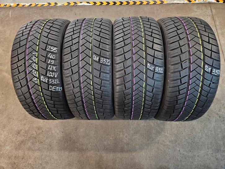 255/40/19 100V VREDESTEIN WINTERBANDEN 8,1MM PROFIEL DEMO 4X, Auto-onderdelen, Banden en Velgen, 19 inch, Erkend duurzaam, Winterbanden