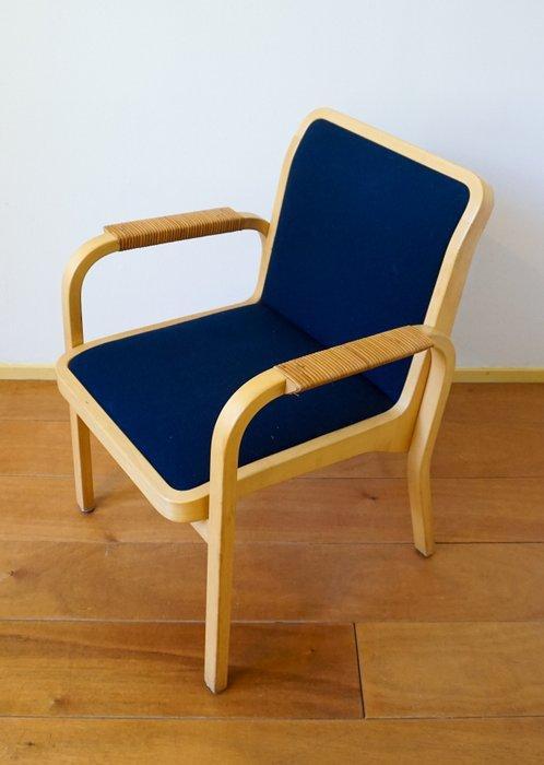 Artek - Alvar Aalto - Eetkamerstoel (4) - Birch - Chair 45, Antiek en Kunst, Antiek | Meubels | Stoelen en Banken