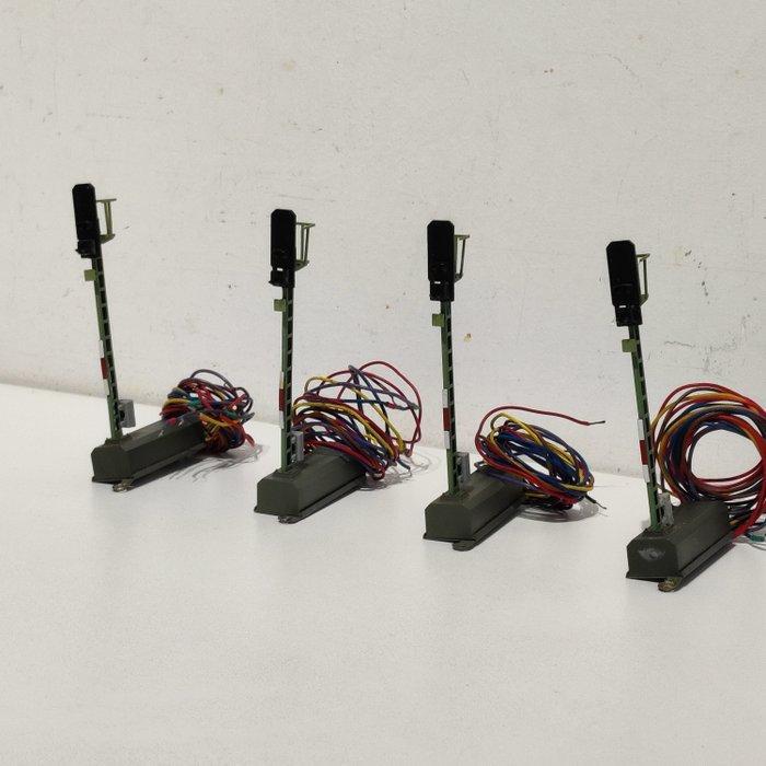 Viessmann H0 - 04021 - Signalen (4) - 4x licht blokseinen, Hobby en Vrije tijd, Modeltreinen | H0