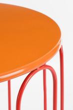 2dekans | Mica Decorations metale zijtafel - Oranje - 2, Huis en Inrichting, Tafels | Salontafels, Ophalen of Verzenden, Gebruikt