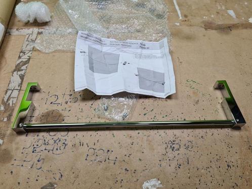 Vasco Radiator handdoekrekje 54 cm chroom (B), Doe-het-zelf en Verbouw, Verwarming en Radiatoren, Nieuw, Ophalen of Verzenden