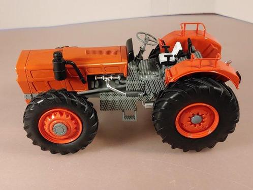 Schuco 1:32 - Model landbouwmachine - Same Dinosauro V8 Rood, Hobby en Vrije tijd, Modelauto's | 1:5 tot 1:12