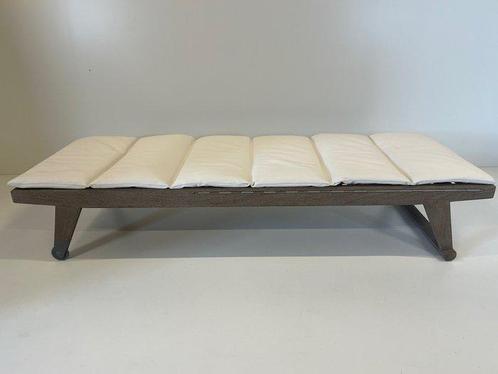 B&B Italia - Antonio Citterio - Gio - Bed - NUOVO, Antiek en Kunst, Antiek | Meubels | Stoelen en Banken