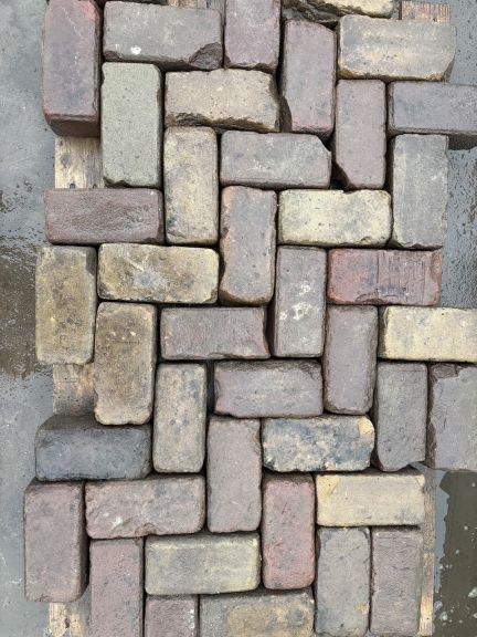 Oude gebakken Keiformaten Leuth genuanceerd (op pallets), Tuin en Terras, Tegels en Klinkers, Keramiek, Ophalen of Verzenden