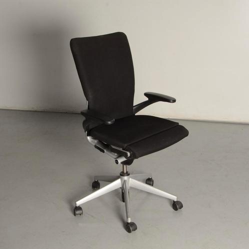 Haworth DX9973 bureaustoel, zwart, 2D armleggers, Zakelijke goederen, Kantoor en Winkelinrichting | Kantoormeubilair en Inrichting