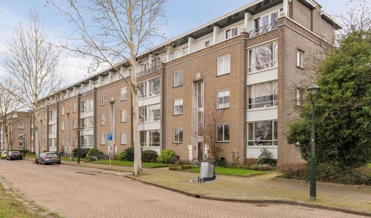 Te Huur 2 Kamer Appartement Boutenslaan In Eindhoven, Huizen en Kamers, Huizen te huur, Direct bij eigenaar, Noord-Brabant, Appartement