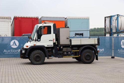 Veiling: Mercedes-Benz Unimog Diesel 177pk, Auto's, Vrachtwagens, Handgeschakeld, BTW verrekenbaar, Diesel, Wit, Mercedes-Benz