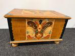 Kist - Hout - Zweedse bruiskist, Antiek en Kunst, Curiosa en Brocante