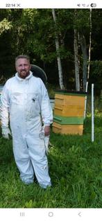 Nederlandse honing van de imker in emmer