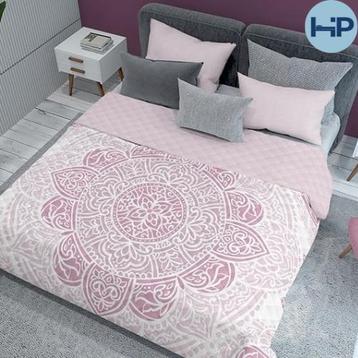 Bedsprei Mandala roze beschikbaar voor biedingen