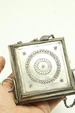 Kist - Metaal - Met de hand gemaakte Koranbox, Antiek en Kunst