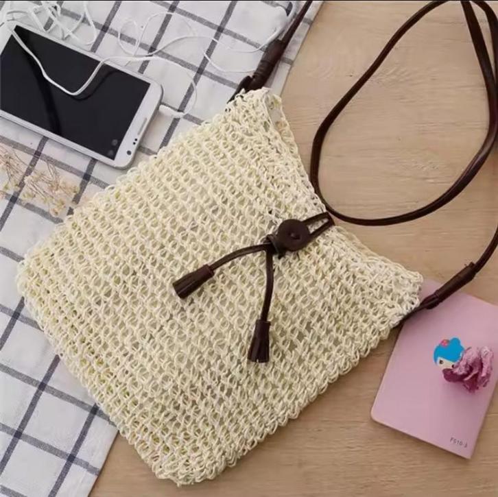 100% rieten cross body tasje - BEIGE kleur - leerlook riem, Sieraden, Tassen en Uiterlijk, Tassen | Schoudertassen