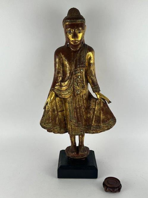 A large wooden Buddha - Figuur - Myanmar/Birma (Zonder, Antiek en Kunst, Kunst | Niet-Westerse kunst