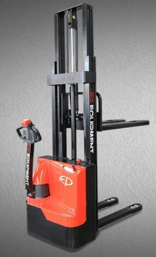 Elektrische stapelaar 1500 kg 4150 mm, Zakelijke goederen, Machines en Bouw | Heftrucks en Intern transport, Stapelaar, Elektrisch