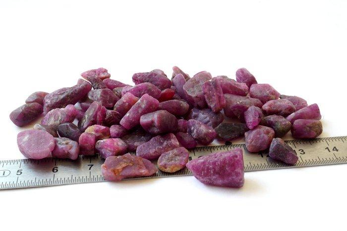 Robijn 309 karaat ruwe onbewerkte robijnkristallen- 61.88 g, Verzamelen, Mineralen en Fossielen