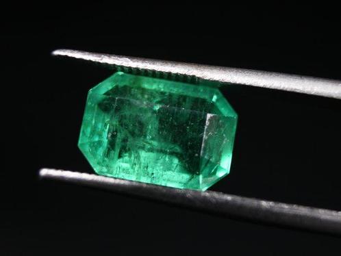 Gratis verzending - Ct. 2,40 Gemma di Smeraldo Transparant, Verzamelen, Mineralen en Fossielen