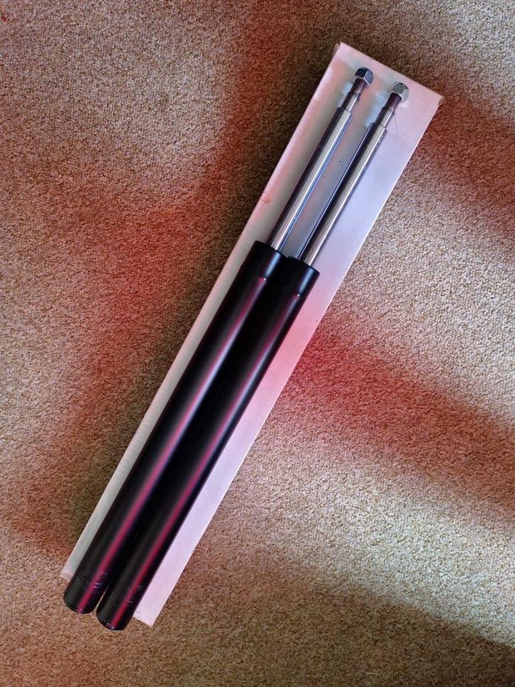 Set BMW 3-serie E30 schokdemper inserts vooras (39mm), Auto-onderdelen, Ophanging en Onderstel, Nieuw, BMW, Oldtimer onderdelen