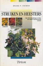 Tirion natuur Struiken en heesters in veld en tuin / Tirion, Verzenden, Gelezen, B.P. Kremer