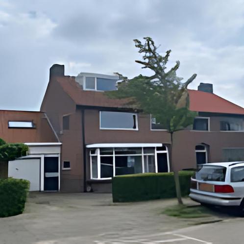 Tijdelijk 2-onder-1-kapwoning met tuin en parkeergelegenheid, Huizen en Kamers, Huizen te koop