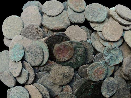 Cilicisch Armenië lot of 150 x BI/AE (11-14th Cent.) incl., Postzegels en Munten, Munten | Europa | Niet-Euromunten