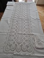 Tafelkleed - 280 cm - 168 cm - handgeborduurd tafelkleed, Antiek en Kunst
