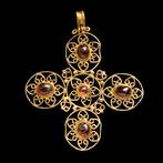 Byzantijns Goud, Granaat Cross pendant