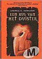 Een kus van het duister 9789029069281 Laurell K. Hamilton, Boeken, Verzenden, Gelezen, Laurell K. Hamilton