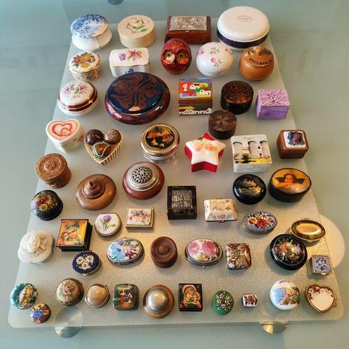 Doos (91) - Aardewerk, Albast, Glas, Hout, Porselein -, Antiek en Kunst, Curiosa en Brocante