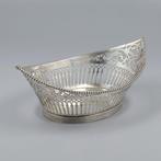 L.J. Limburg (Amsterdam 1910) - Bonbon mand - .833 zilver