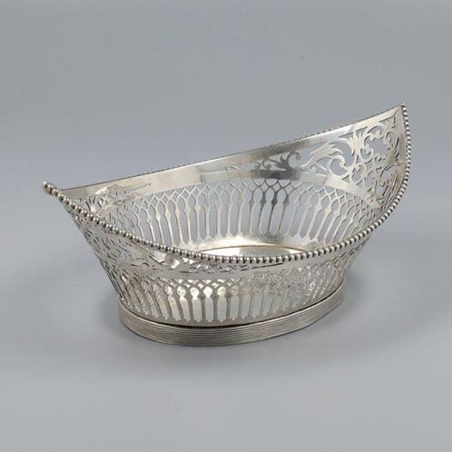 L.J. Limburg (Amsterdam 1910) - Bonbon mand - .833 zilver, Antiek en Kunst, Antiek | Goud en Zilver