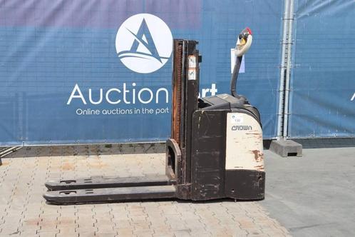 Veiling: Stapelaar Crown DT 3040 Elektrisch 1.5m 2021, Zakelijke goederen, Machines en Bouw | Heftrucks en Intern transport, Stapelaar