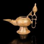 Seltsjoeken Bronzen olielamp met vogelvormige piek (Zonder