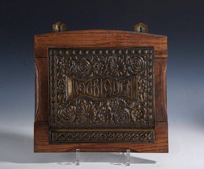 Tijdschriftenhouder - Art Nouveau dagbladen - krantenhouder, Antiek en Kunst, Kunst | Designobjecten