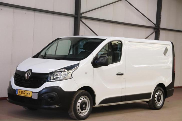 Renault Trafic 1.6 dCi WERKPLAATSINRICHTING, Auto's, Bestelauto's, Dealer onderhouden, Onderhoudsboekje, Handgeschakeld, BTW verrekenbaar