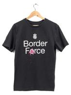 Banksy (1974) - Cut & Run - T-Shirt Border Farce + Patchs, Antiek en Kunst