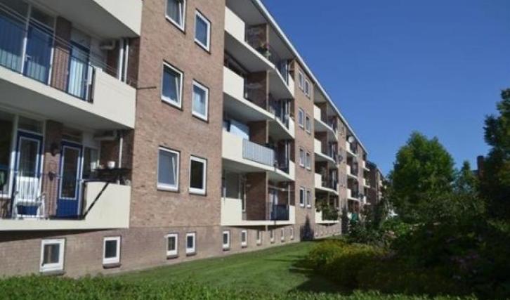 Te Huur 4 Kamer Appartement Abraham Kuyperweg In Dordrecht, Huizen en Kamers, Huizen te huur, Direct bij eigenaar, Zuid-Holland