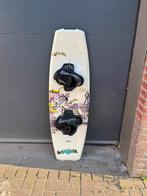 Jstar conformity 135 cm wakeboard met open binding 35-42, Watersport en Boten, Wakeboarden, Ophalen of Verzenden, Gebruikt, Board en Schoenen