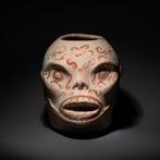 Moche, Peru Terracotta Schedelvormige kom. 200 - 600 na, Verzamelen, Mineralen en Fossielen