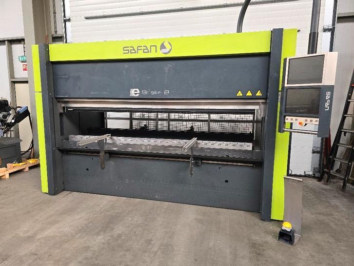 Safan | E Brake 110 3100 | 2011 | Kantbank, Zakelijke goederen, Machines en Bouw | Metaalbewerking