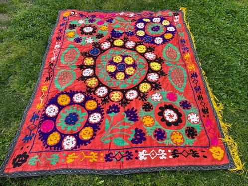 Suzane Rug - Kelim - 175 cm - 140 cm - Bank, tafel, muur,, Antiek en Kunst, Kunst | Niet-Westerse kunst