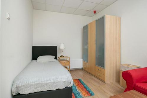 Studio te huur in Schiedam - 20 m² - 2 kamer(s) - 2 kamers, Huizen en Kamers, Kamers te huur, Rotterdam