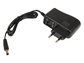Universele voeding - 12V - 1000mA - Positieve polariteit beschikbaar voor biedingen