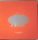 Supergrass - The Strange Ones 1994-2008 - Ltd edition box, Cd's en Dvd's, Vinyl Singles, Nieuw in verpakking