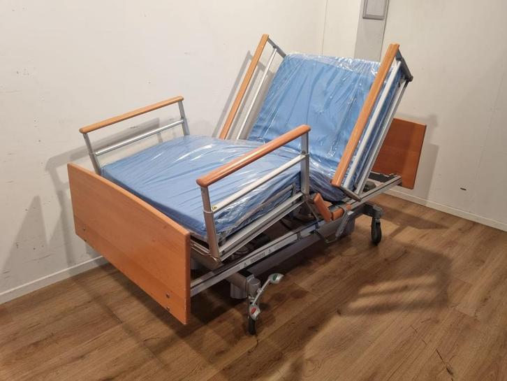 Volker S380 #40F Elektrisch Hoog Laag Thuiszorg-bed, Diversen, Verpleegmiddelen, Zo goed als nieuw, Verzenden
