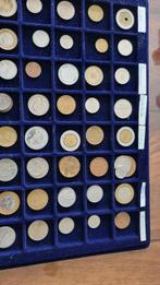 Wereld. Collection of coins and banknotes (Zonder