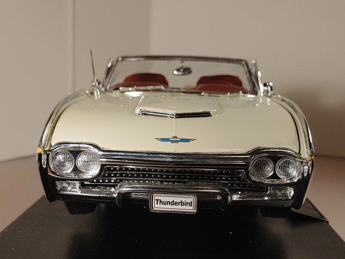 Welly 1:18 - Model cabriolet - Ford Thunderbird Sports, Hobby en Vrije tijd, Modelauto's | 1:5 tot 1:12