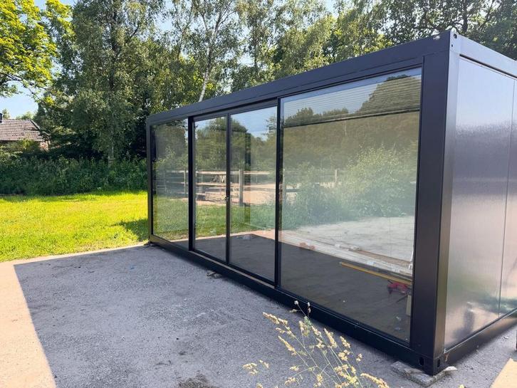 Nieuwe woonunits/kantoorunits met glazen pui 6 x 2,5 meter, Doe-het-zelf en Verbouw, Bouwketen en Schaftketen, Nieuw, Ophalen